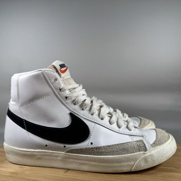 Nike Womens Blazer Mid 77 CZ1055-100‎ White Basketball Shoes Sneakers Size 8 - Picture 1 of 7